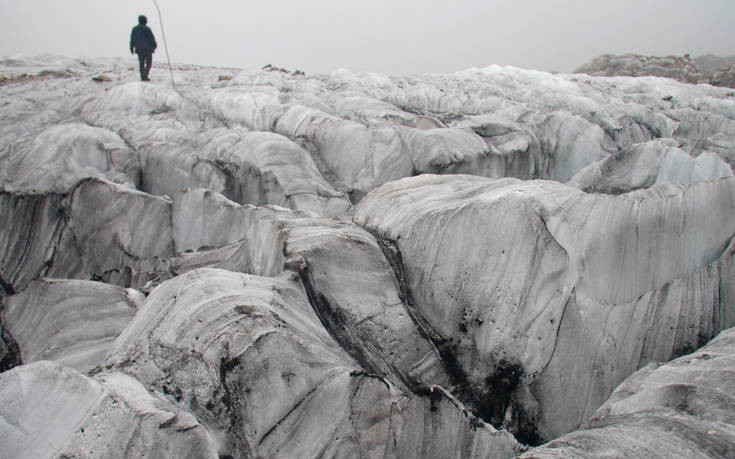 Κομμάτια παγετώνα προκάλεσαν ζημιές στη ρωσική και την κινεζική αποστολή στην Ανταρκτική