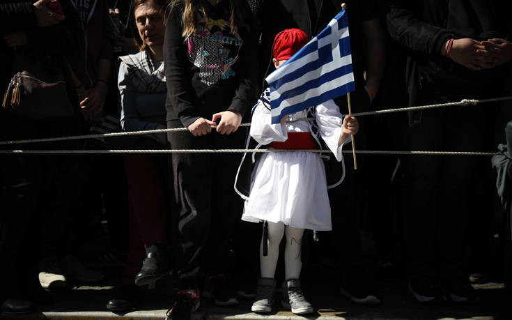 Φωτογραφίες από τη στρατιωτική παρέλαση στην Αθήνα για την 25η Μαρτίου