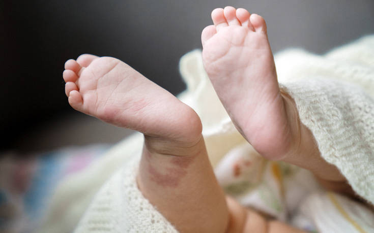 Καμπανάκι κινδύνου για την υπογεννητικότητα στην Ελλάδα