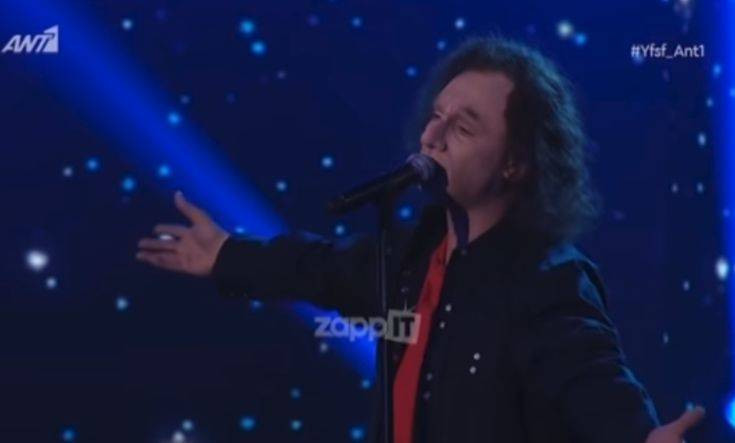 Εντυπωσίασε ο Ευθύμης Ζησάκης που μεταμορφώθηκε σε Βασίλη Παπακωνστατίνου