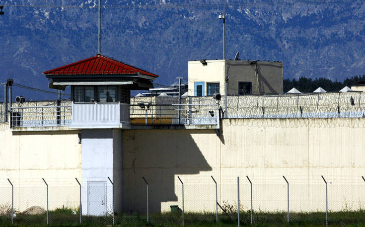Νεκρός κρατούμενους στις φυλακές Τρικάλων μετά από άγριο καβγά