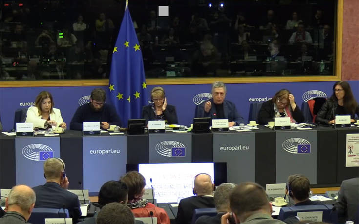 Ο Τζούλιαν Άσανζ τιμήθηκε σε εκδήλωση στο Ευρωκοινοβούλιο