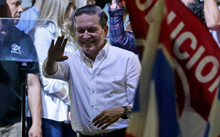 Ο ελληνικής καταγωγής νέος πρόεδρος του Παναμά που θέλει να αφήσει το στίγμα του