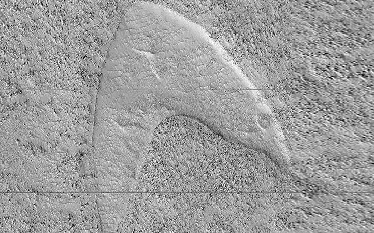 Η NASA βρήκε το σύμβολο του στόλου του «Σταρ Τρεκ» στην «Ελλάδα» του Άρη