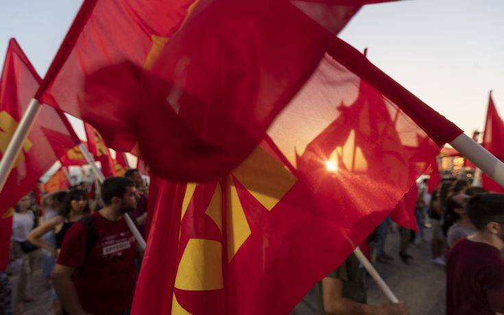 Το ΚΚΕ αναβάλει όλες τις μαζικές εκδηλώσεις του μέχρι το Πάσχα λόγω κορονοϊού