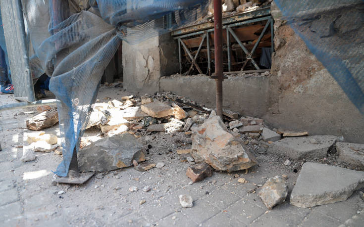 Συνεχίζονται οι έλεγχοι σε κτίρια για τυχόν ζημιές από το σεισμό