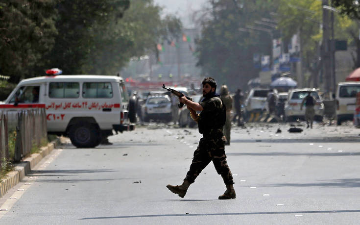 Οι Ταλιμπάν ανέλαβαν την ευθύνη για την επίθεση που στοίχισε τη ζωή σε 50 ανθρώπους στο Αφγανιστάν