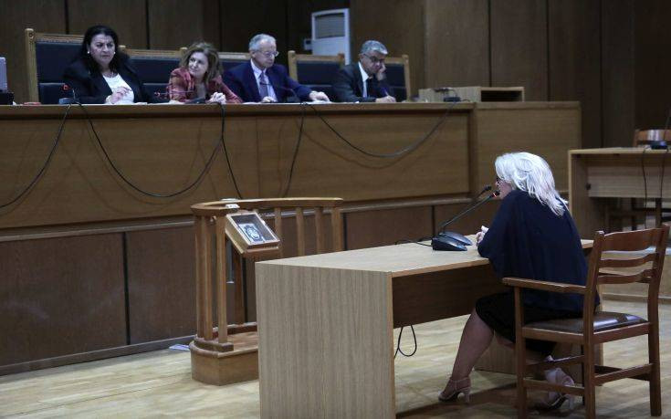 Δίκη Χρυσής Αυγής: Πολιτική δίωξη καταγγέλλει η Ελένη Ζαρούλια