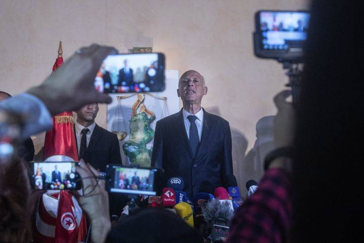 Τυνησία: Ο συνταγματολόγος Σαΐντ εκλέχθηκε πρόεδρος με το 72,71% των ψήφων