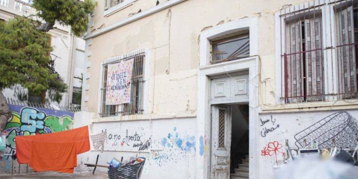 BBC: Ανεπιθύμητο είναι το Airbnb στα Εξάρχεια από τους Έλληνες αναρχικούς