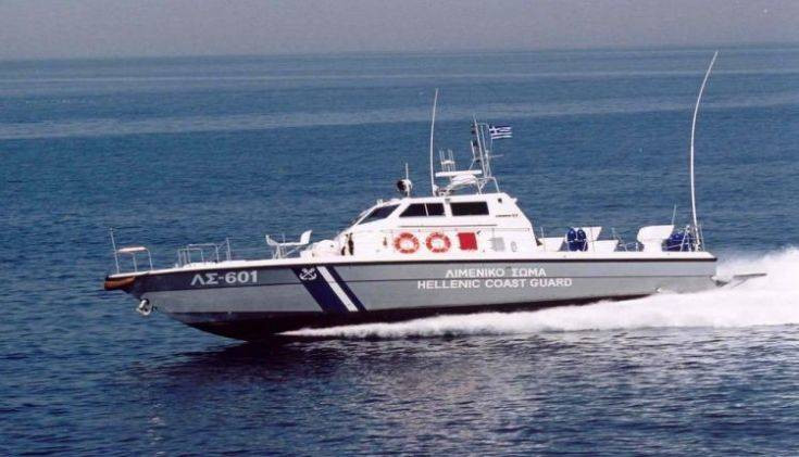 Φορτηγό πλοίο έμεινε ακυβέρνητο δυτικά της Κρήτης