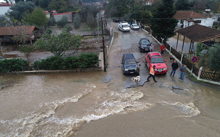 Γηρυόνης: Νέα πλημμυρικά φαινόμενα στη Χαλκιδική, πού επιχειρούν τα συνεργεία της Πολιτικής Προστασίας