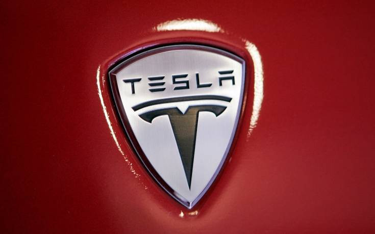 Tesla: Δημιουργεί 10.000 θέσεις εργασίας στη Γερμανία