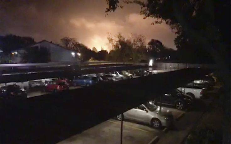 Εκκενώνονται πόλεις στο Τέξας μετά από νέα έκρηξη στο χημικό εργοστάσιο