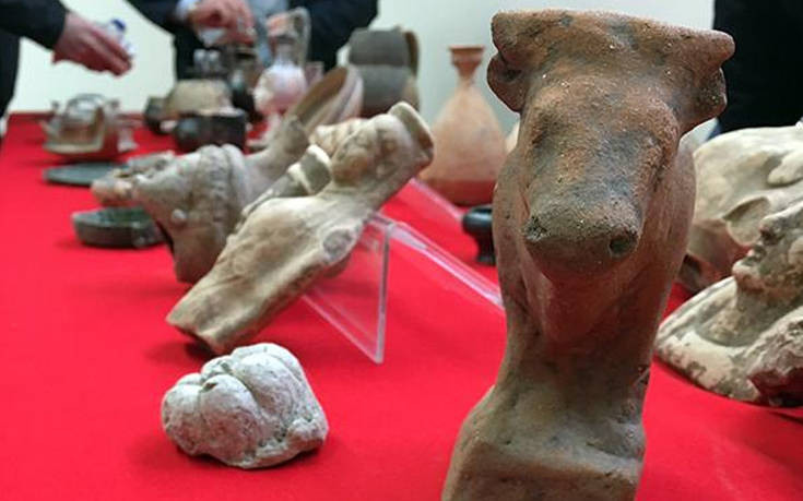 ΗΠΑ: Συλλέκτης τέχνης επιστρέφει 180 κλεμμένες αρχαιότητες, μεταξύ των οποίων και ελληνικές
