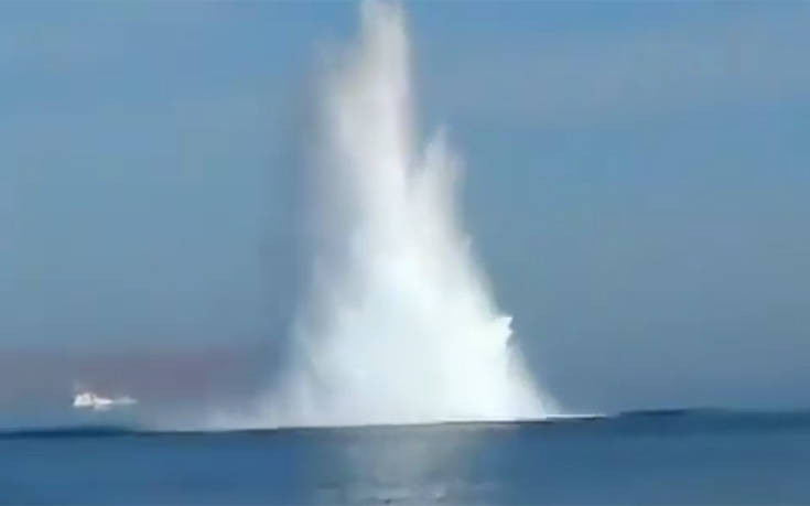 Κρήτη: Εντυπωσιακή υποβρύχια έκρηξη, εξουδετερώθηκε βόμβα