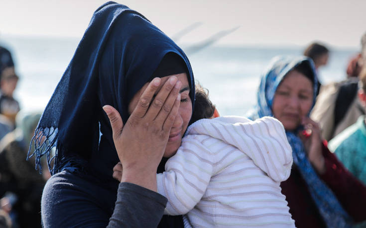 ΜΚΟ ζητούν τον απεγκλωβισμό προσφύγων και μεταναστών από τη Σάμο