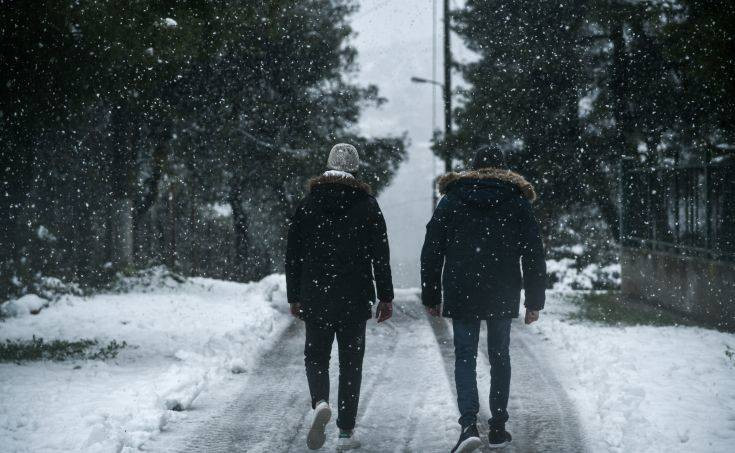 Κακοκαιρία Ζηνοβία: Έφτασε το δεύτερο κύμα, χιόνια στην Αττική