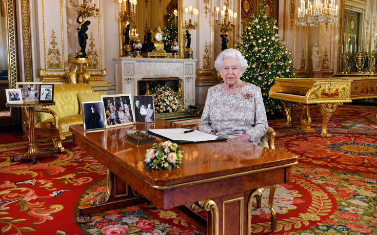 Πόσα δίνει η βασίλισσα Ελισάβετ για τα δώρα του προσωπικού του Παλατιού