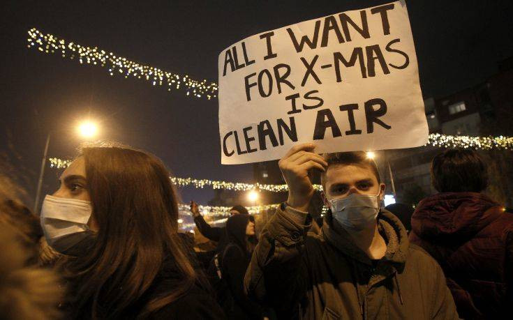 Διαμαρτυρία στα Σκόπια για την ατμοσφαιρική ρύπανση