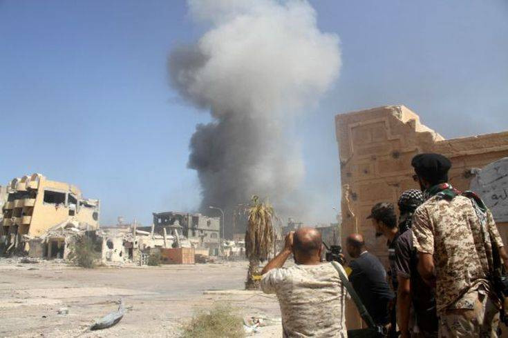 Λιβύη: Δύο άμαχοι νεκροί και 20 τραυματίες σε αεροπορικό βομβαρδισμό