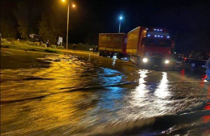 Άρτα: Πλημμύρες και ζημιές στο ορεινό επαρχιακό οδικό δίκτυο από την κακοκαιρία στην Άρτα