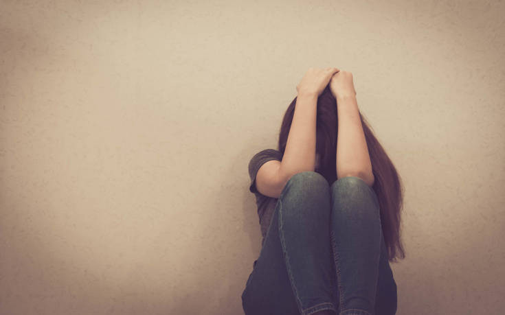 Σοκάρουν οι αποκαλύψεις της φρίκης για δίκτυο εκβιαστών ανηλίκων κοριτσιών και γυναικών