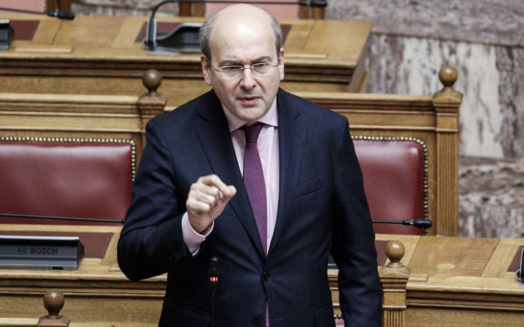 Χατζηδάκης: Οι επικουρικές συντάξεις θα αυξηθούν κατά 43-68%
