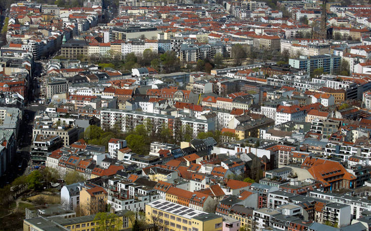 «Πάγο» στα ενοίκια 1,5 εκατ. διαμερισμάτων βάζει το Βερολίνο