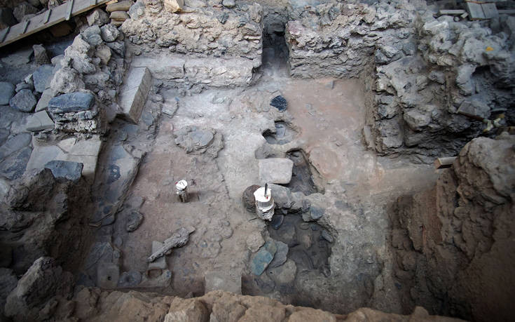 Τα νέα μοναδικά ευρήματα από την προϊστορική πόλη του Ακρωτηρίου Θήρας