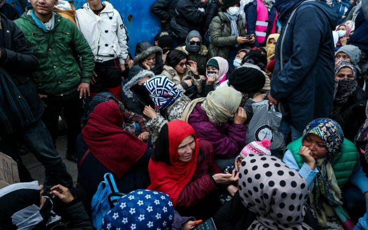 Κορονοϊός: Μεγαλύτερο κίνδυνο μόλυνσης αντιμετωπίζουν οι πρόσφυγες που διαμένουν σε δομές