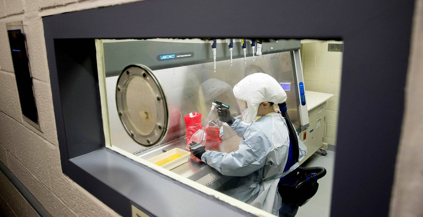 Η αδυσώπητη «μάχη» των ερευνητικών κέντρων ώστε να έχουν την πρωτιά στο εμβόλιο κατά του κορονοϊού