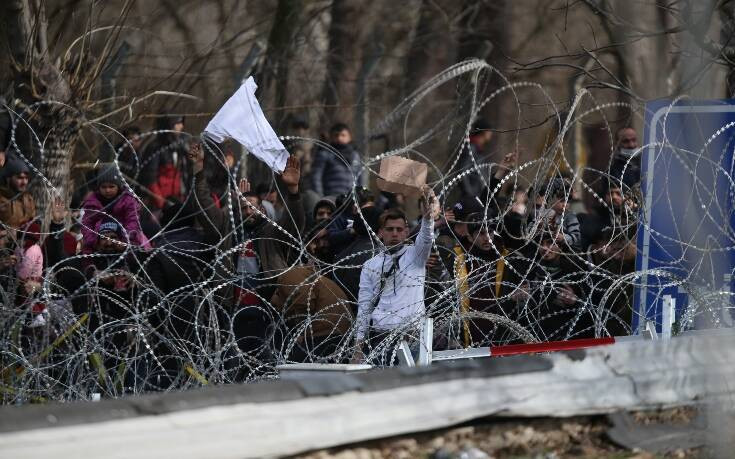 Κυβερνητικές πηγές: Από τις 6 το πρωί έχει αποτραπεί η είσοδος σε 1.500 μετανάστες στον Έβρο