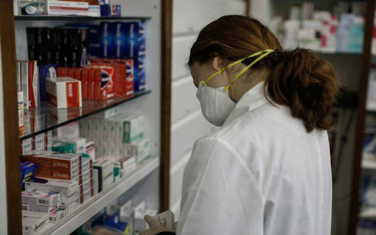 Νέο μέτωπο κυβέρνησης &#8211; φαρμακοποιών για τα rapid test για τον κορονοϊό