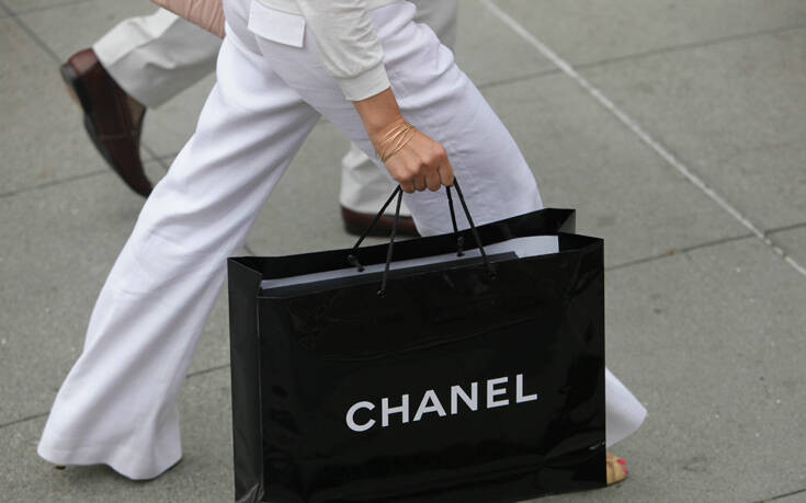 Ο όμιλος Chanel κλείνει προσωρινά εργοστάσια λόγω κορονοϊού