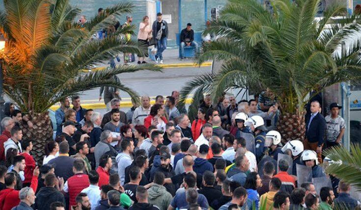 Να φύγουν αμέσως από το νησί οι 5.000 αιτούντες άσυλο ζητάει ο δήμαρχος Μυτιλήνης