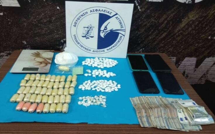 Χειροπέδες σε ζευγάρι στην Αργυρούπολη για διακίνηση κοκαΐνης
