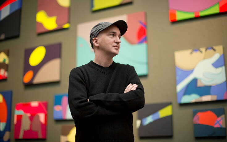 Ο KAWS διαθέτει αντίγραφα έργων του για καλό σκοπό