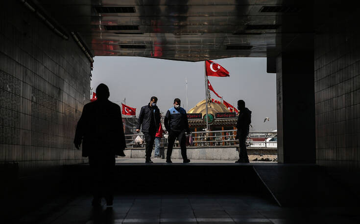 Μετάλλαξη Μποτσουάνα: Η Τουρκία κλείνει τα σύνορά της σε ταξιδιώτες από πέντε χώρες