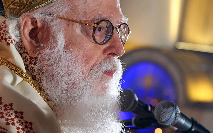 Θετικός στον κορονοϊό ο Αρχιεπίσκοπος Αλβανίας &#8211; Μεταφέρεται στην Ελλάδα