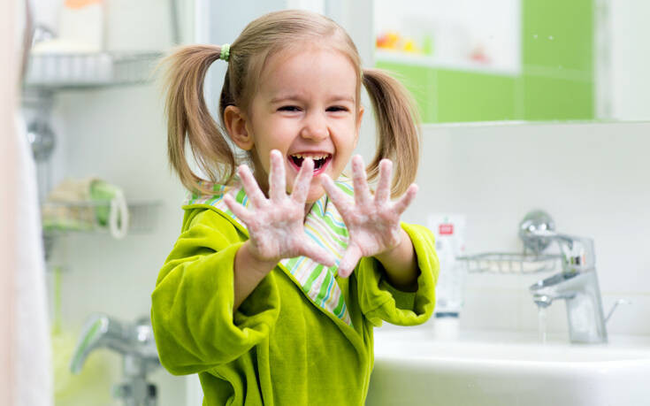 Κορονοϊός: Εκτοξεύτηκαν οι πωλήσεις παιδικού βιβλίου που ενθαρρύνει τα παιδιά να πλένουν τα χέρια τους