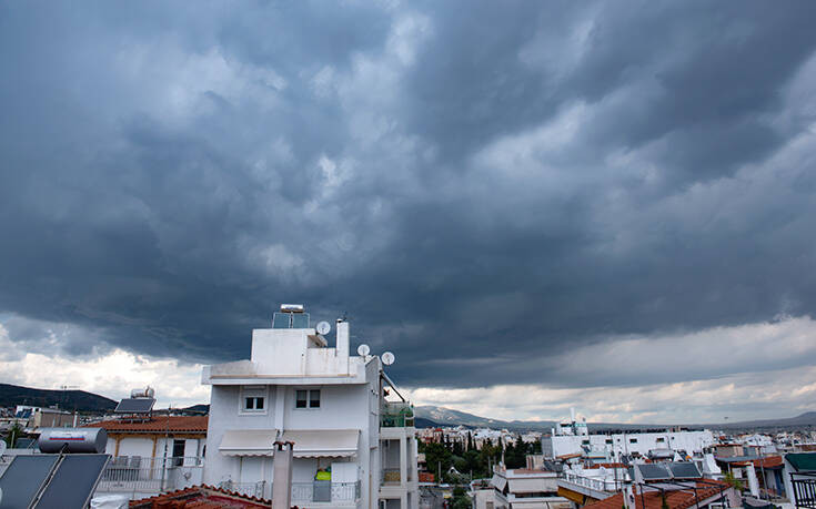 Δεκαπενταύγουστος με καταιγίδες στη Βόρεια Ελλάδα και υψηλές θερμοκρασίες στην υπόλοιπη χώρα