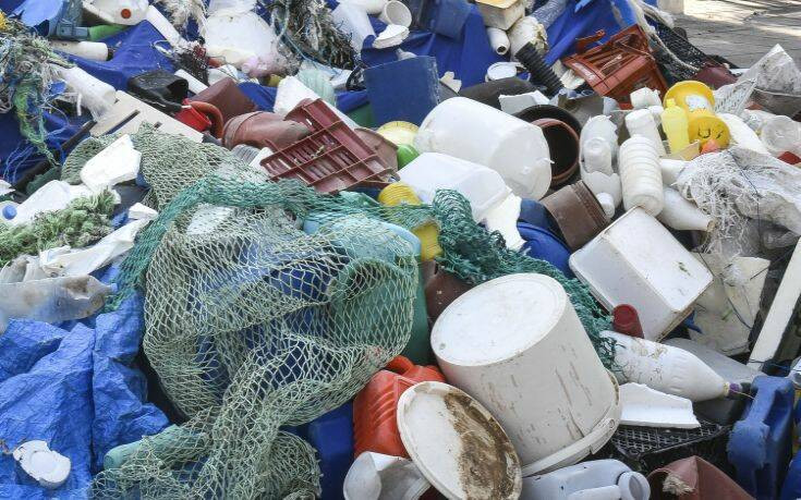Προχωρά το νομοσχέδιο για την απόσυρση των πλαστικών μιας χρήσης στην Ελλάδα