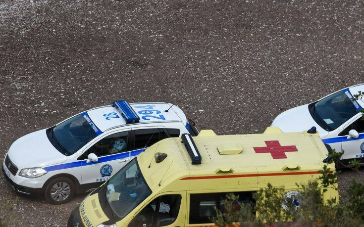 Πάτρα: Οδηγός σε αμόκ τράκαρε με ασθενοφόρο, το έκανε «γυαλιά καρφιά» και ξυλοκόπησε μάρτυρα