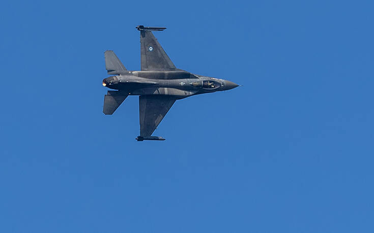 Στην πλήρη αναβάθμιση των μαχητικών F-16 προχωρά η Πολεμική Αεροπορία