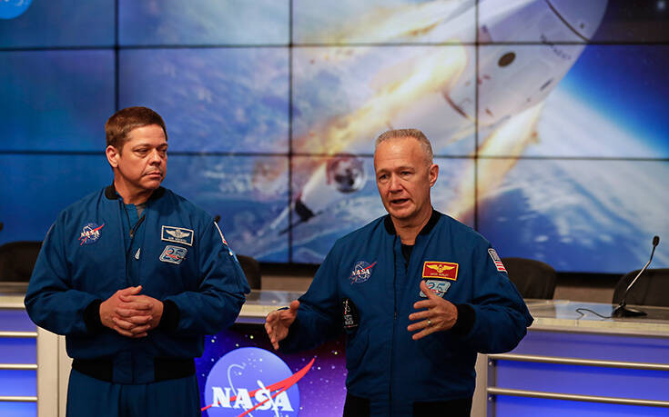 Ποιοι είναι οι δύο αστροναύτες της NASA που θα ταξιδέψουν στην ιστορική αποστολή SpaceX