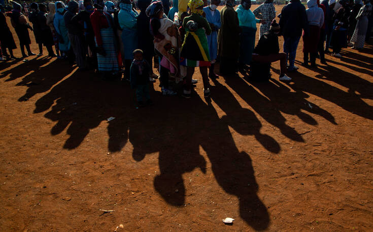 Πάνω από μισό εκατομμύριο τα κρούσματα κορονοϊού στη Νότια Αφρική