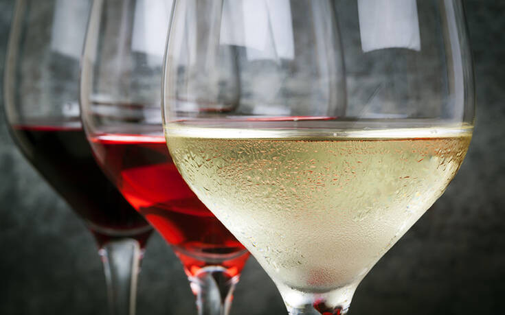 Δύο δισ. ευρώ έχασαν οι πωλήσεις γαλλικών κρασιών και ποτών στο εξωτερικό