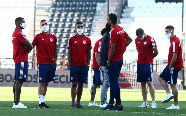 ΠΑΟΚ – Ολυμπιακός: Άφιξη με μάσκες, αντισηπτικά και θερμομέτρηση