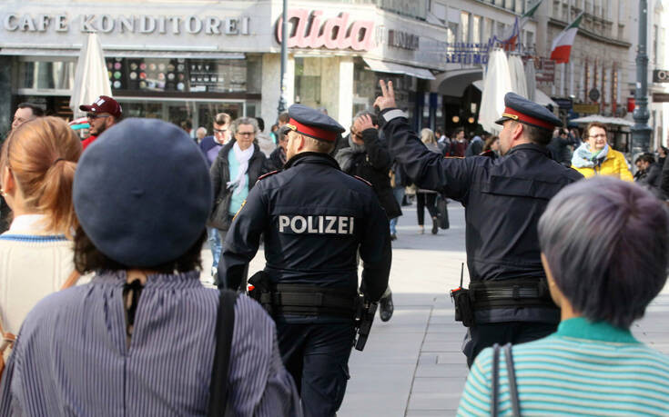 Αστυνομικοί έκοψαν πρόστιμο 500 ευρώ σε πολίτη γιατί&#8230; αερίστηκε με δύναμη